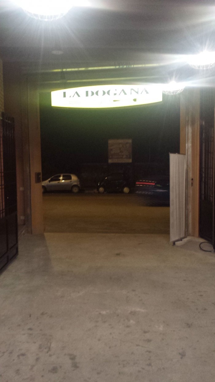 la dogana_insegna