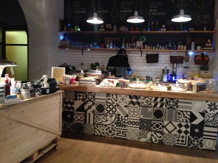dispensa cibo urbano roma