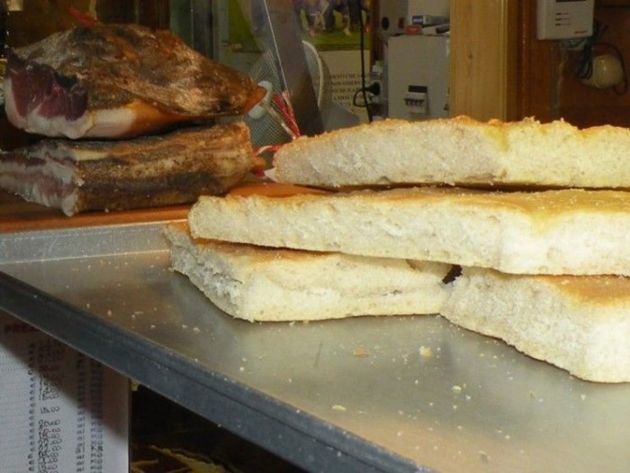 schiacciata della consuma