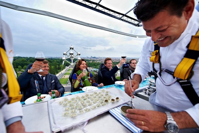 dinner in the sky