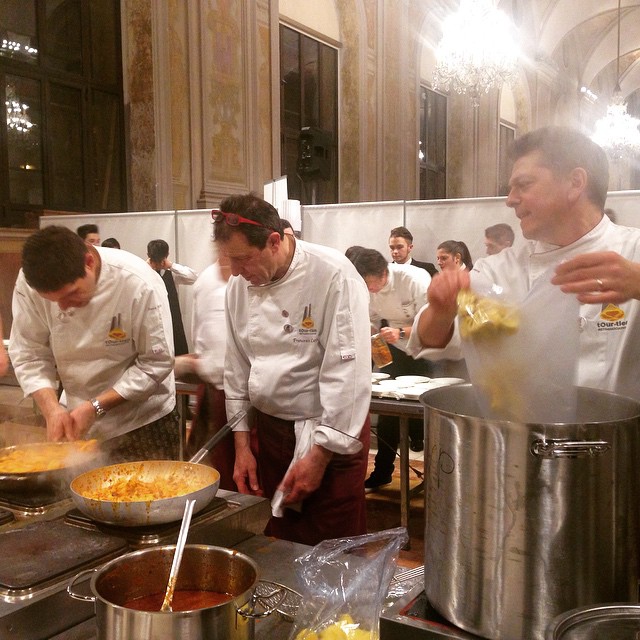 Tour-tlen chef Bo vs Mo archivio