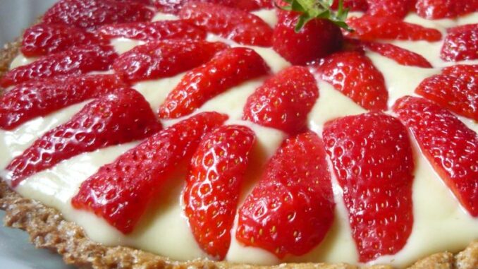 crostata-crema-pasticcera-fragole