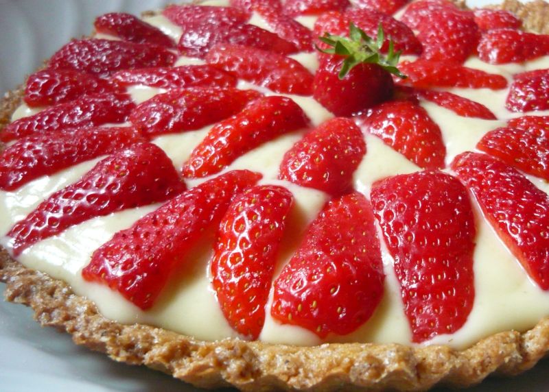 crostata-crema-pasticcera-fragole