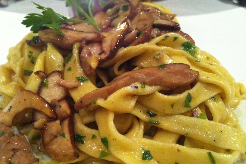 sagra fettuccine ai funghi porcini casaprota