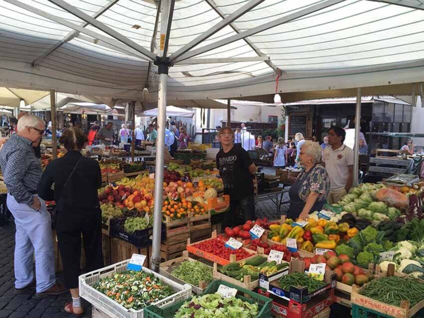mercato campo de fiori