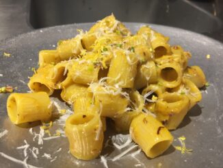 La Carbonara di Eggs Roma sul piatto