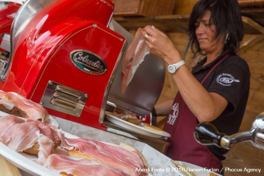 Puntarella Rossa Aria San Daniele affettato