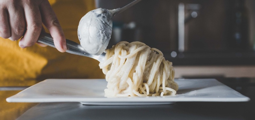 spaghetti-cacio-pepe