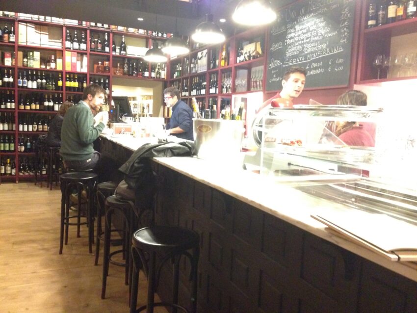 Enoteca Bulzoni Roma il bancone