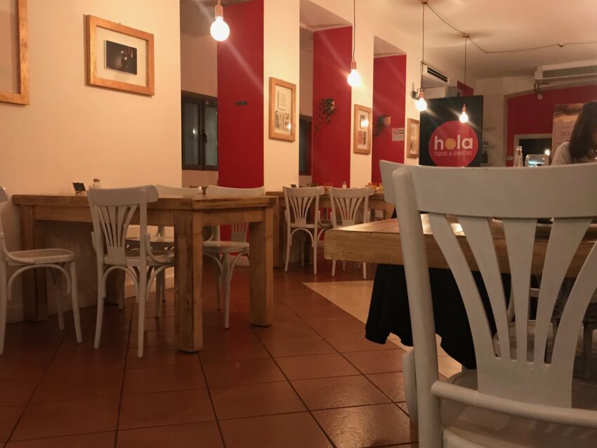 hola tapas milano