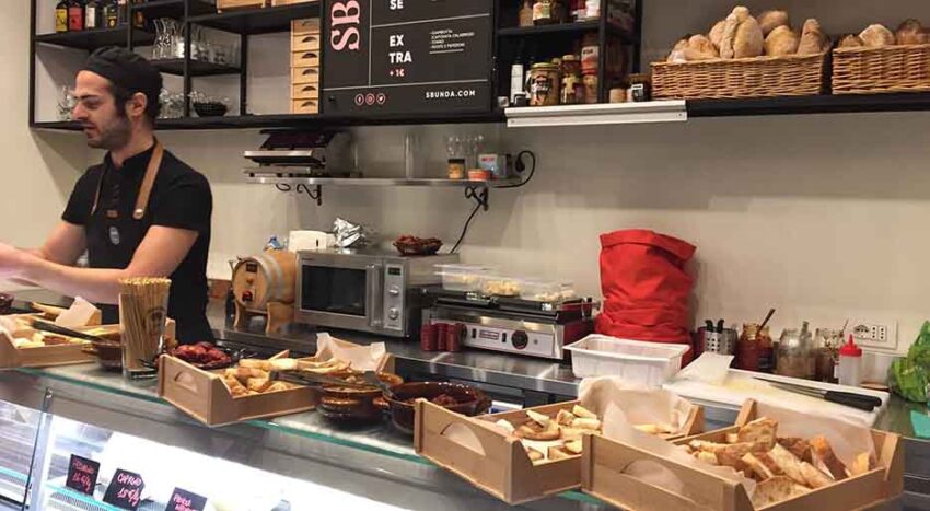 Sbunda, i panini calabresi a Milano