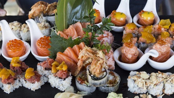 Ricca offerta di sushi da Mu Fish