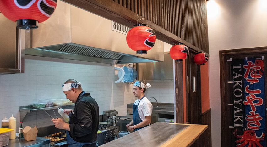 Takochu, takoyaki preparati sul momento