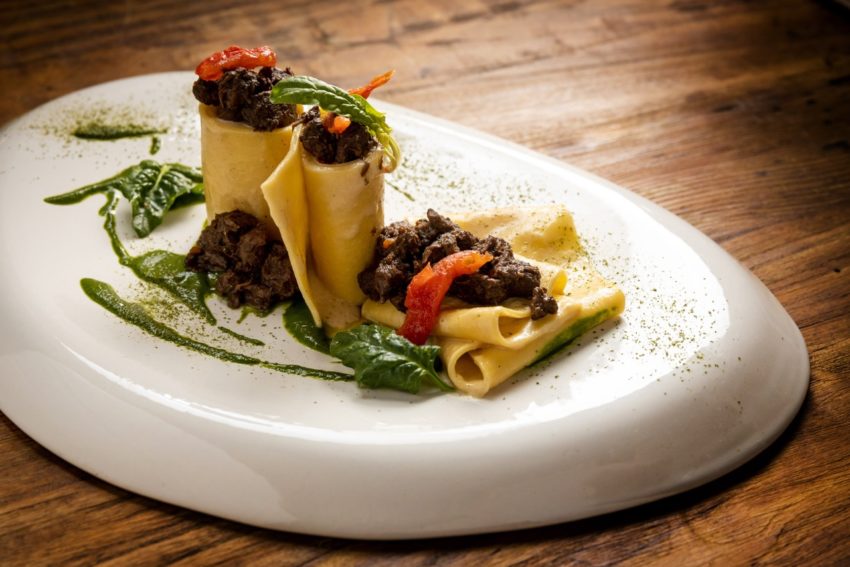 Pappardelle al ragù al coltello di lepre
