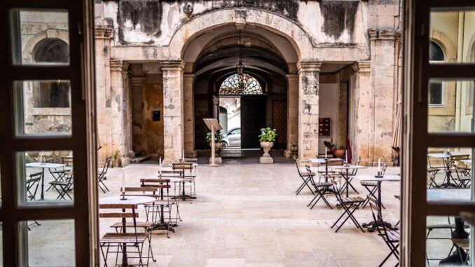 Cortile verga siracusa