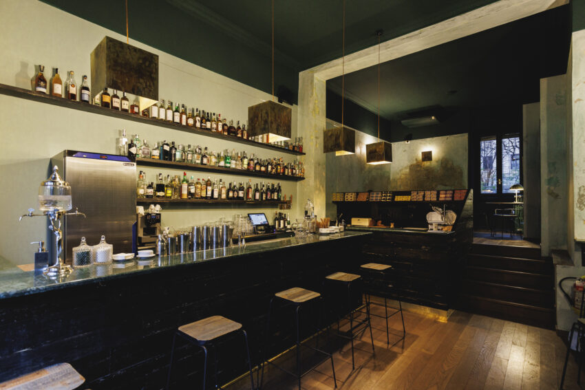 Gli interni di Norah was drunk