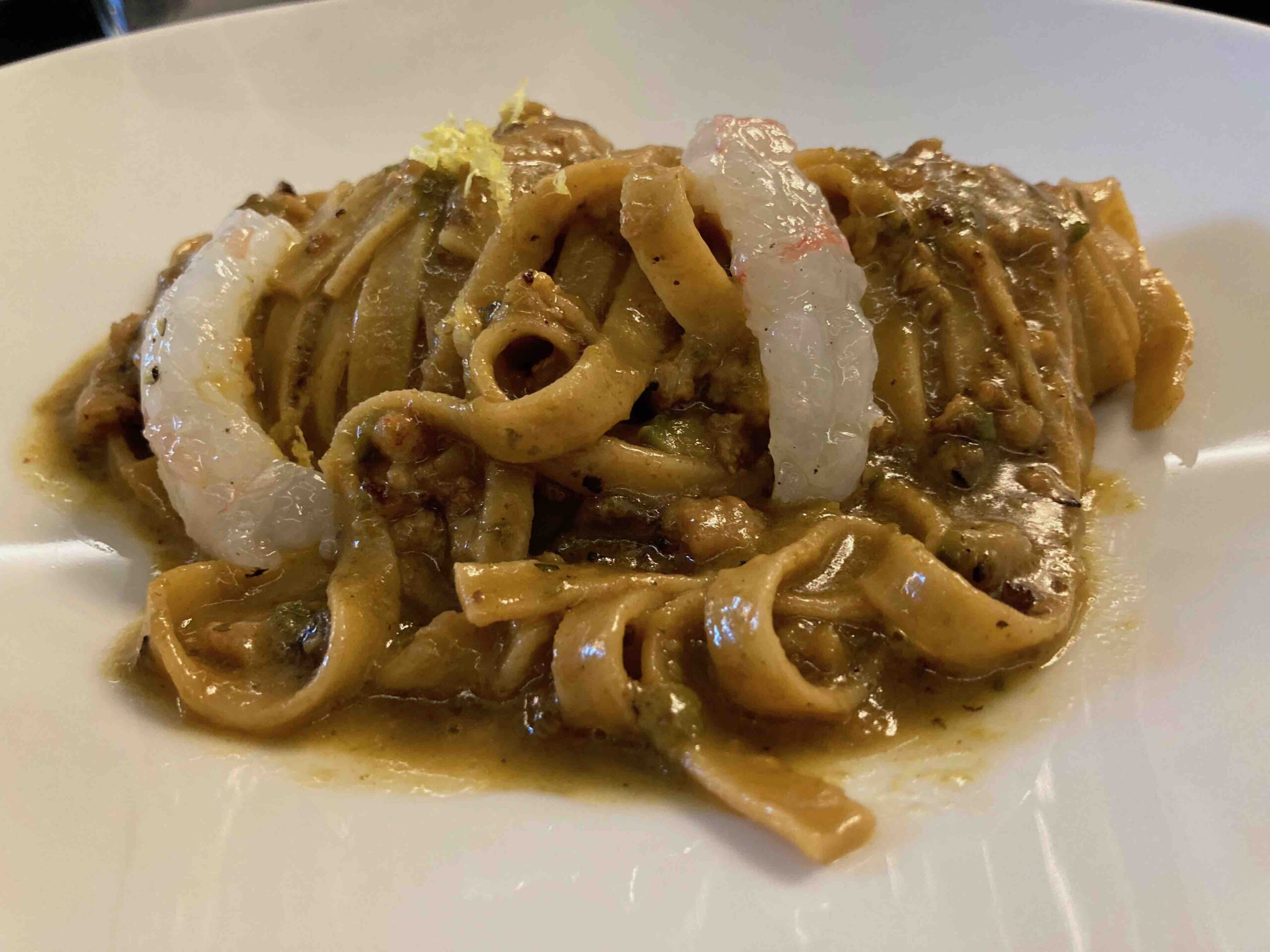 dogma roma fettuccine scampi e zucchine