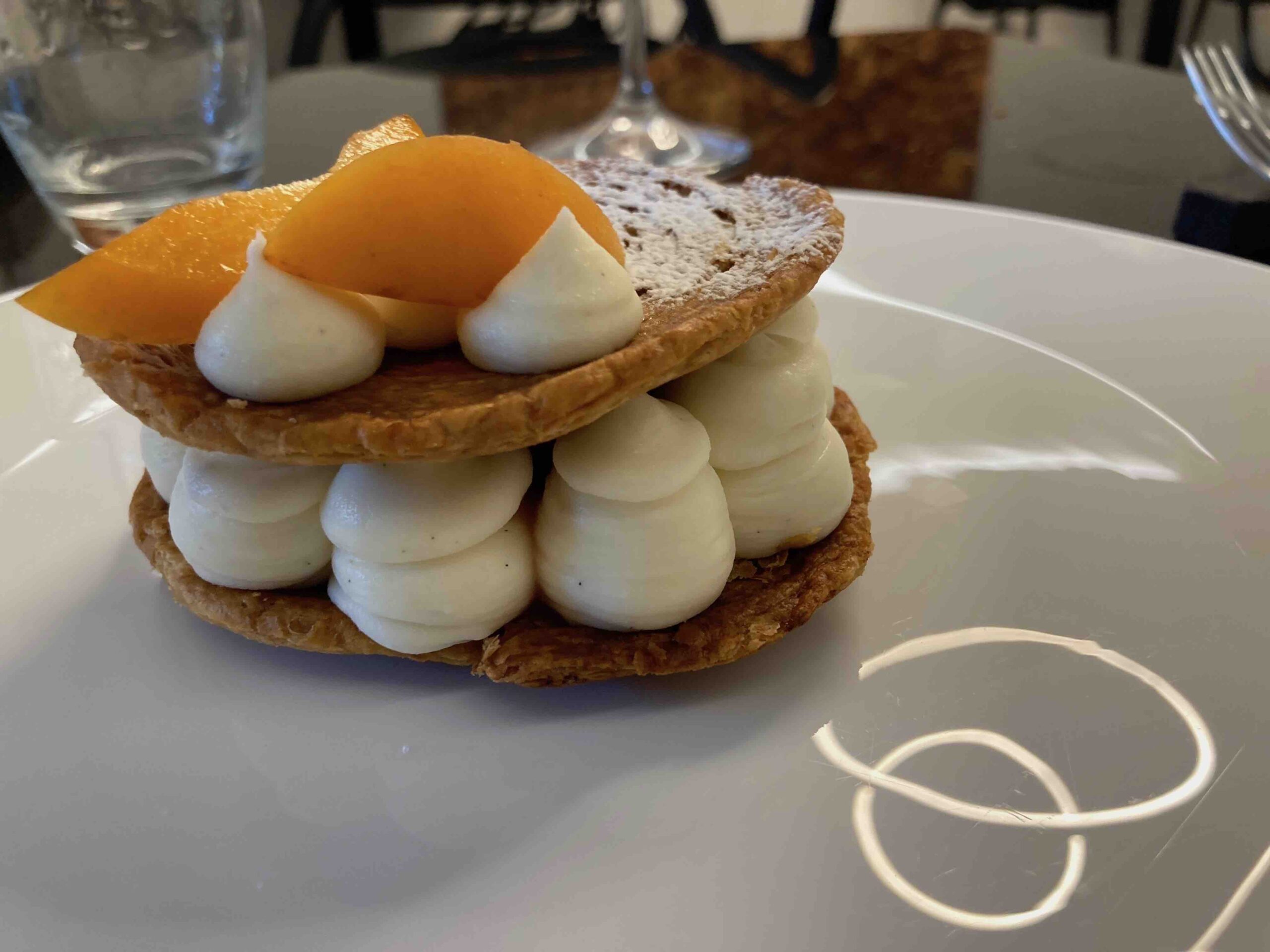 dogma roma millefoglie chantilly e frutta di stagione