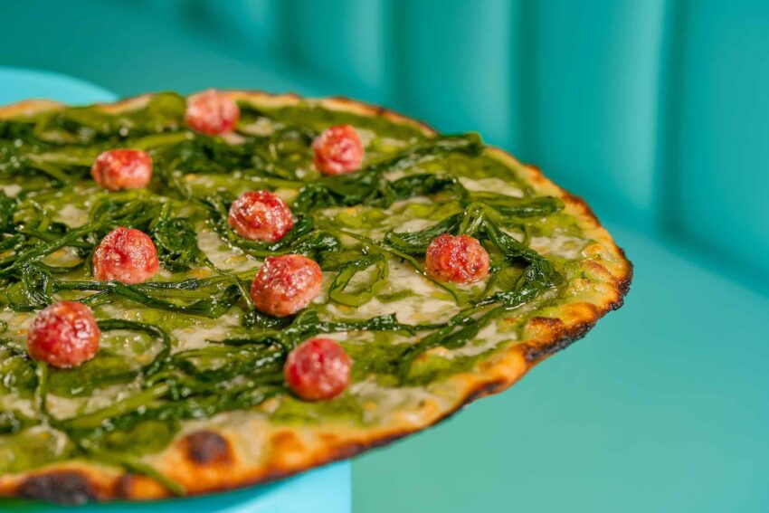 crunch roma pizza