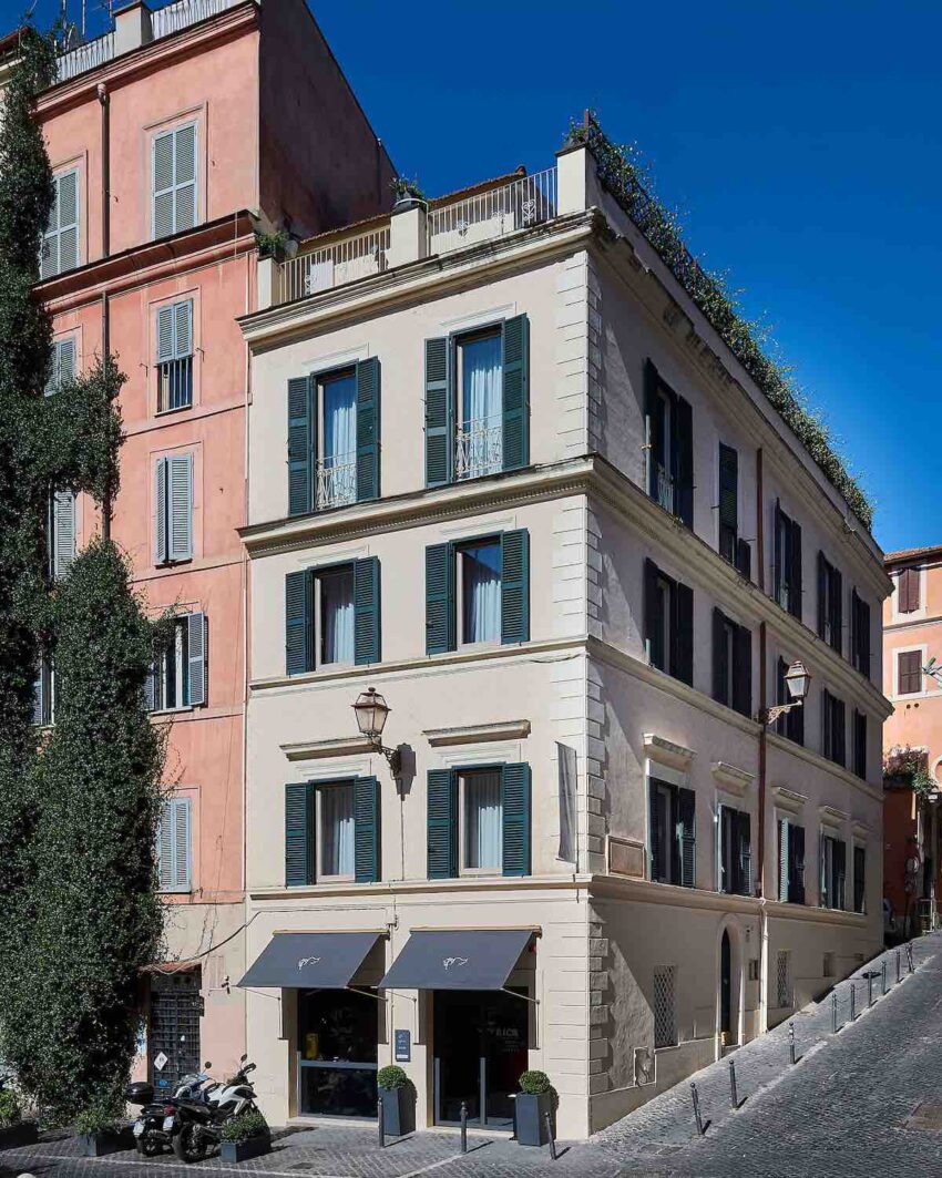 esterno mytale roma
