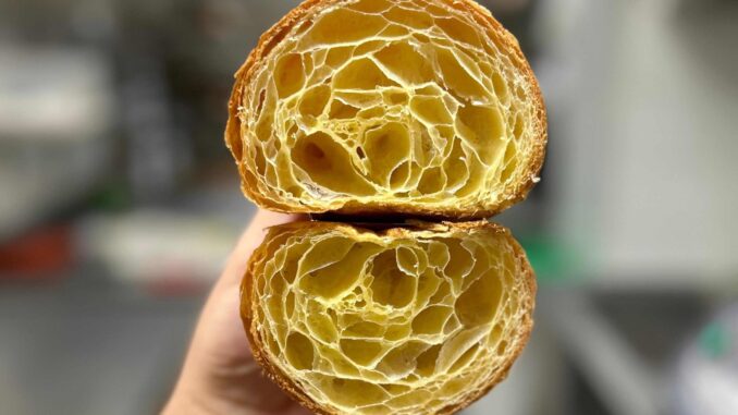 Love a Roma, la caffetteria specialty che ridefinisce il cornetto all'italiana