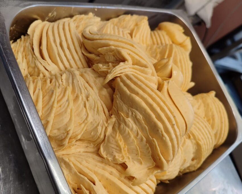 gelato al cachi neve di latte