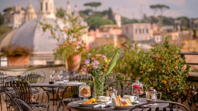 il brunch in terrazza di hotel locarno a roma