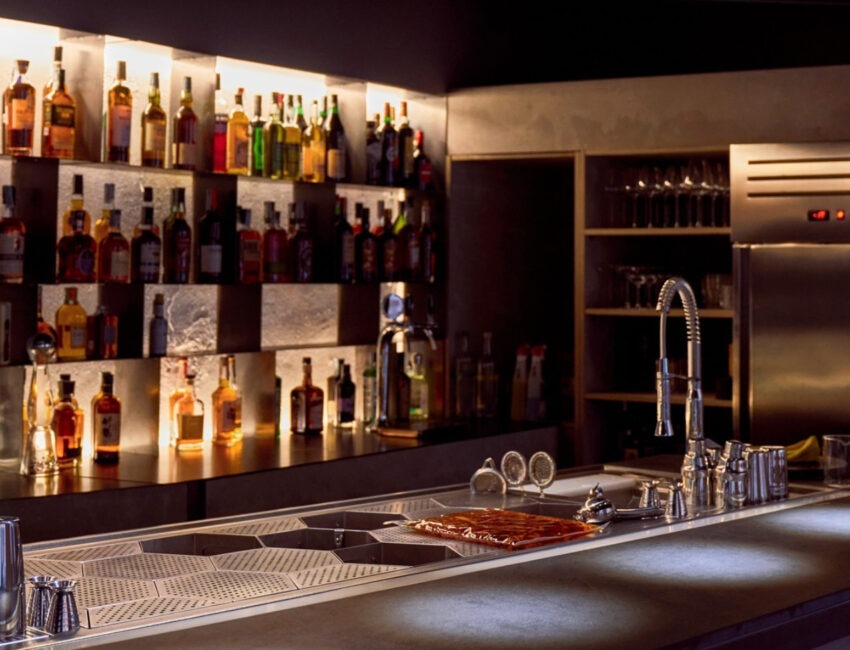 Ultra Milano cibo pizza e cocktail. Nuovi ristoranti maggio 2024
