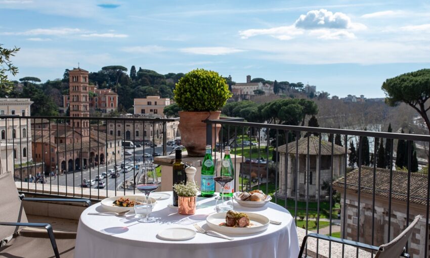 La terrazza dell'hotel 47 circus roof garden
