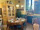 La sala con la credenza per il pranzo domenicale da Etta