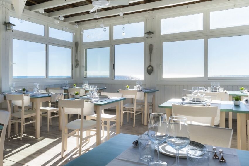 La sala de Il Trabucco a Santa Marinella