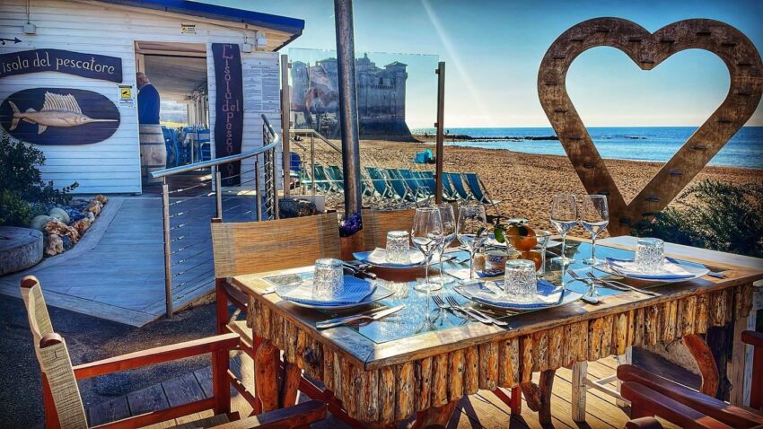 Il dehor de L'Isola del pescatore