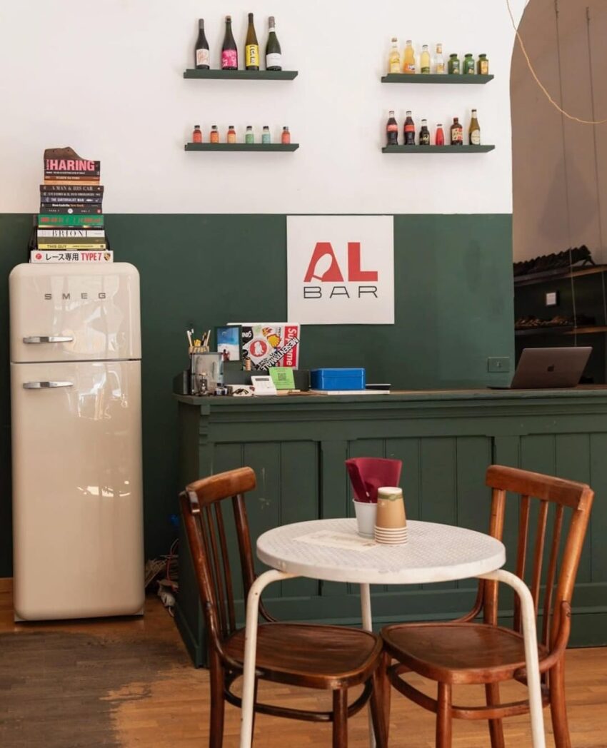 Al Bar all'interno del negozio Holyhouse a Roma Prati