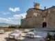Le mura del Castello Banfi a Poggio alle Mura (Siena)