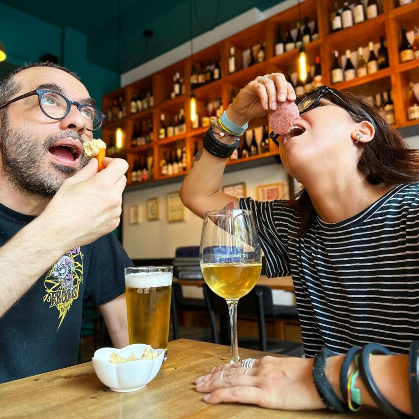 rebecca e daniele, proprietari di owine a roma