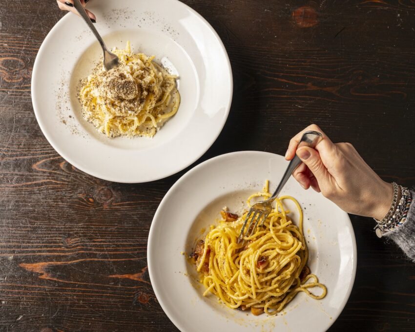 i primi romani all'hosteria del grappolo d'oro a roma