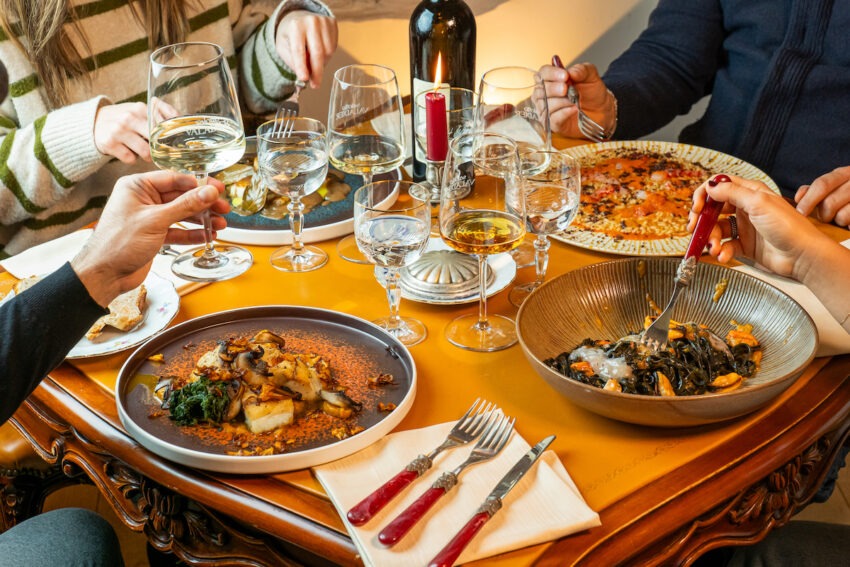 la tavola di salotto valadier a fiumicino