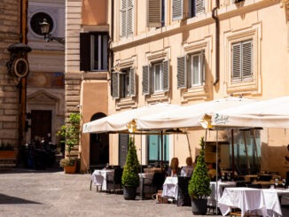 la piazza di pierluigi a roma