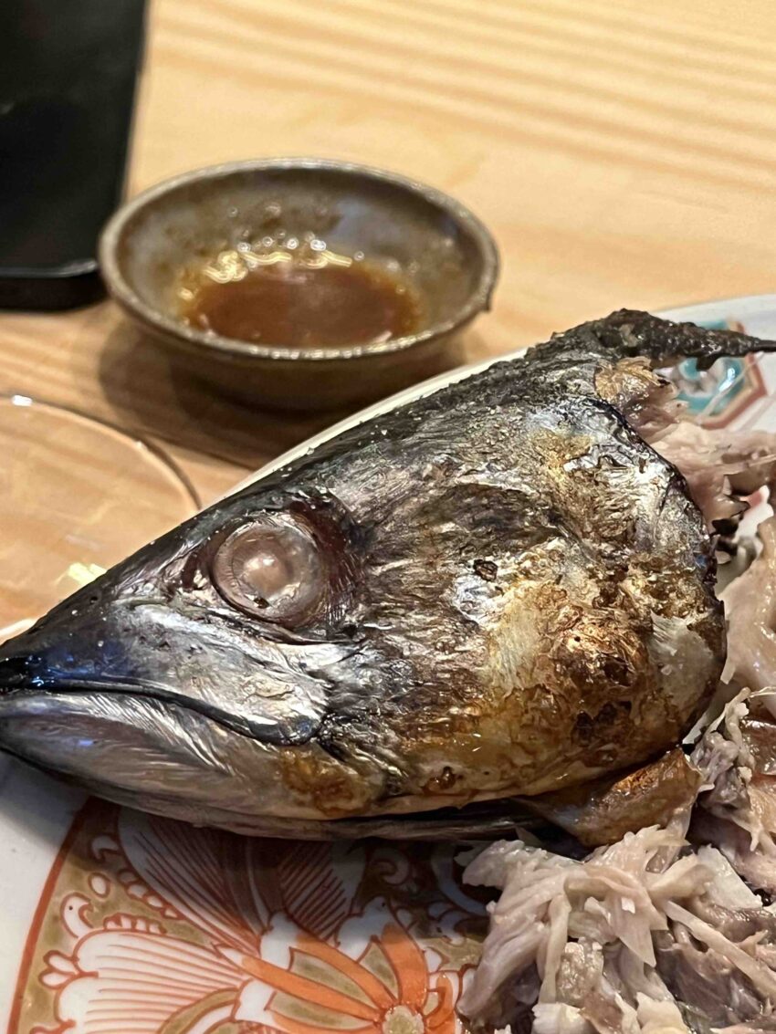 robata kan milano testa di sgombro