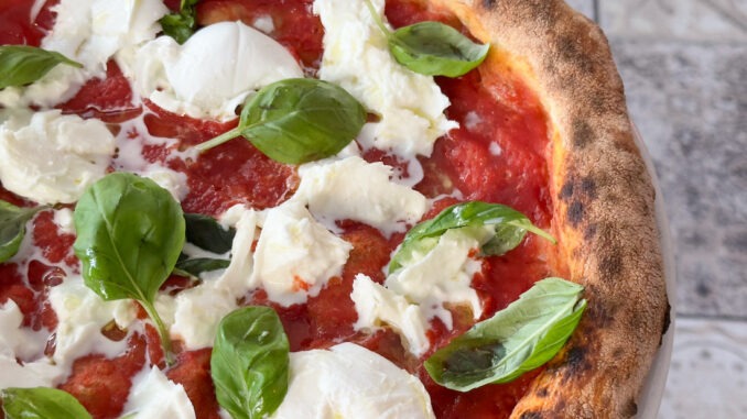 la pizza del bar allo statuto a roma