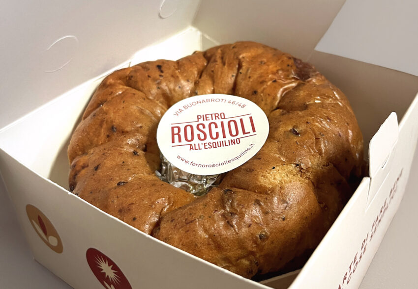 Cosa comprare a Roma per Pasqua 2026 - il casatiello di forno roscioli esquilino