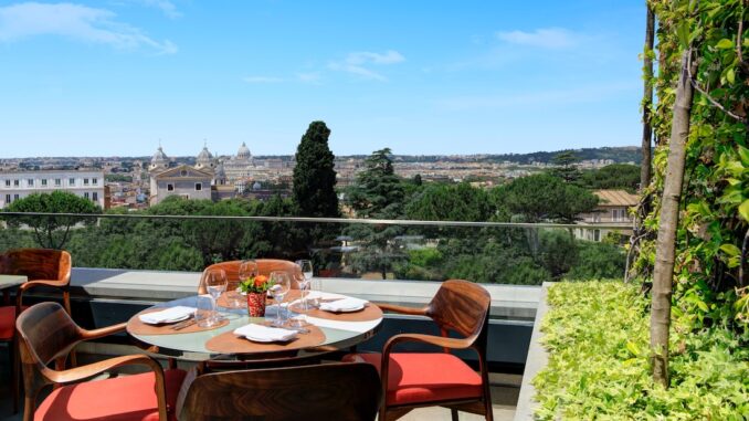 il giardino ristorante dell'hotel eden a roma