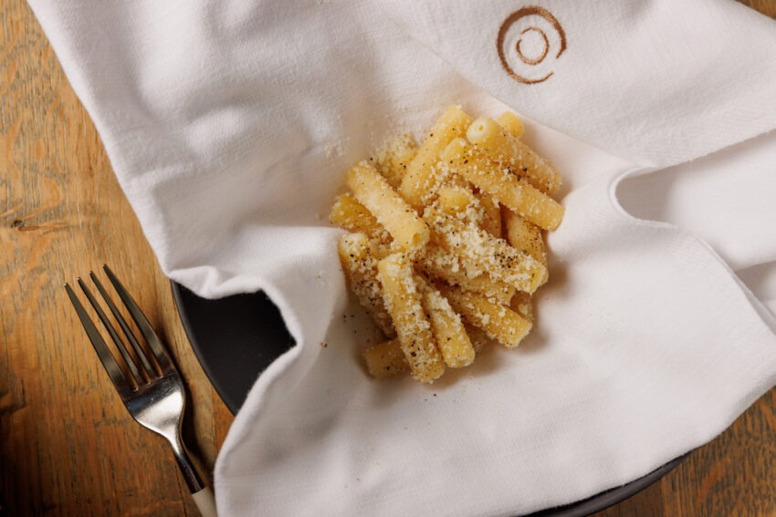 cacio e pepe de la ciambella roma